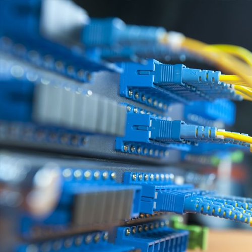 Hệ thống cáp mạng dữ liệu và phụ kiện